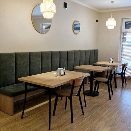 Motel Domowy Gosciniec Łomża Exteriör bild