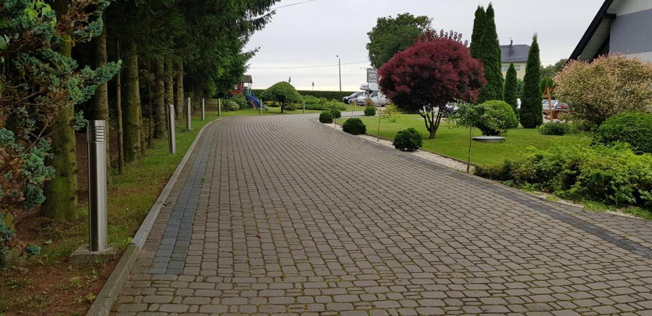 Motel Domowy Gosciniec Łomża Exteriör bild