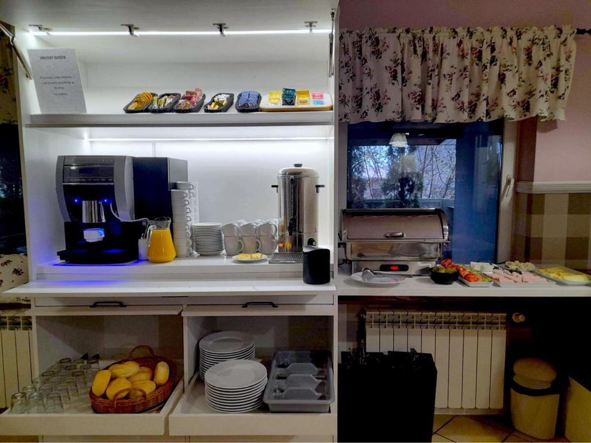 Motel Domowy Gosciniec Łomża Exteriör bild